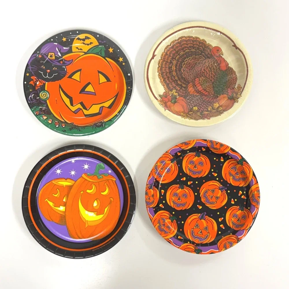 Vintage Halloween Thanksgiving Party Paper Plates 7in 4 Packs 1990s Made In USA
